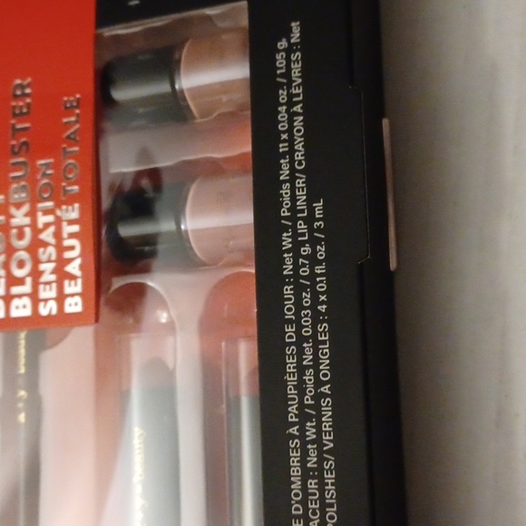 4/$60 New Complete Beauty Blockbuster - 16 Piece Set - Picture 8 of 13